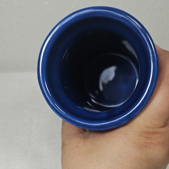 Elegant Blue Chevron Textured Ceramic Vase - Picture 4 of 6